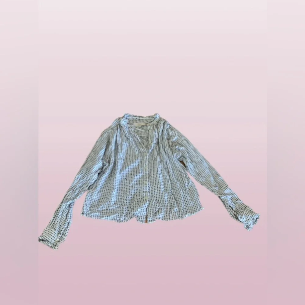 Loft Button Up - Picture 1 of 2